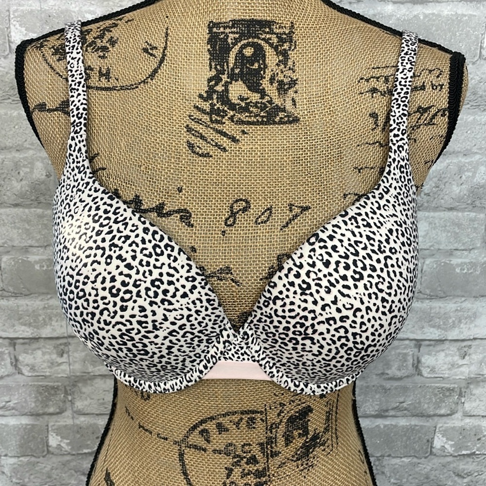 Victoria Secret Blush Leopard Print Bra - Picture 1 of 6